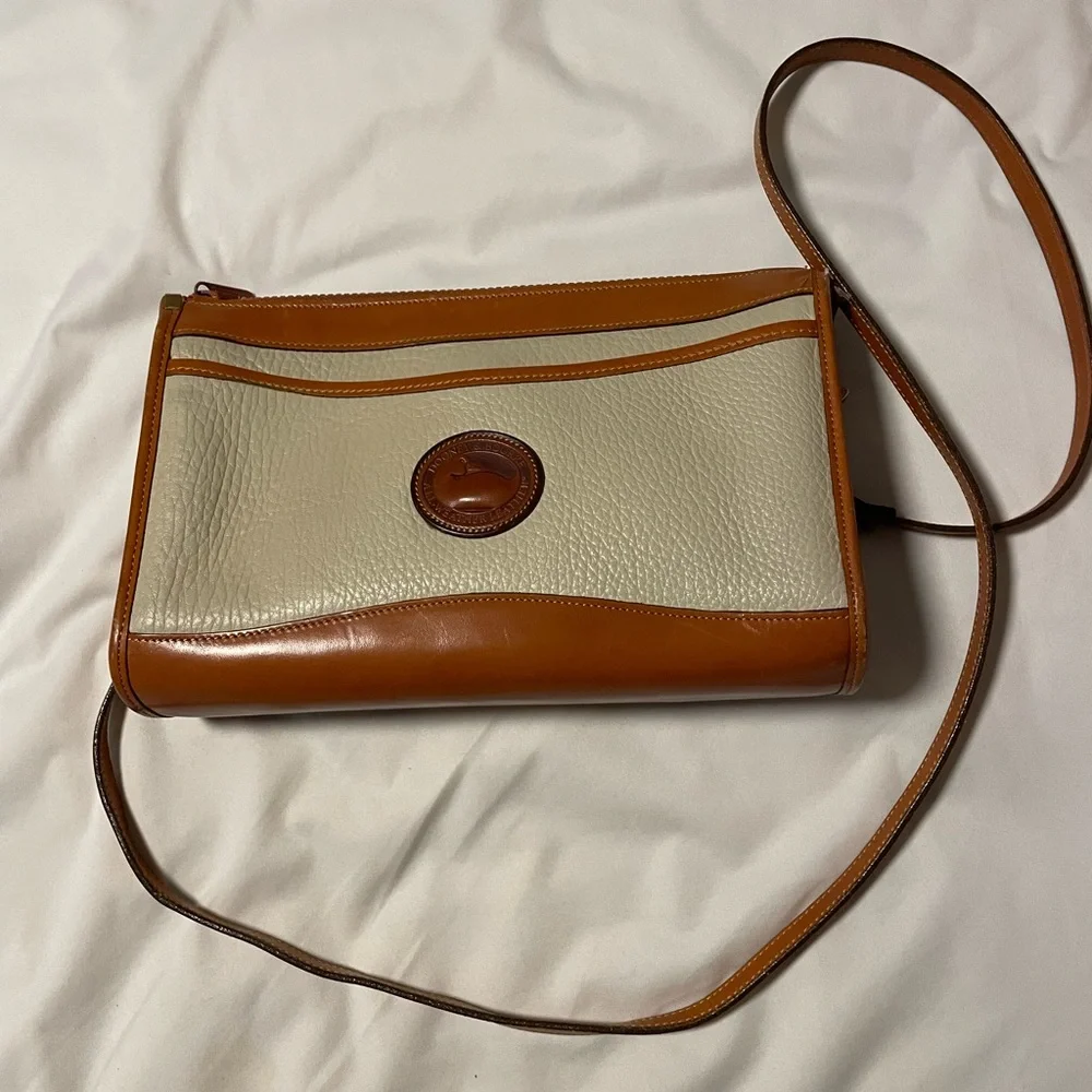Excellent condition vintage Dooney & Bourke - Picture 1 of 5